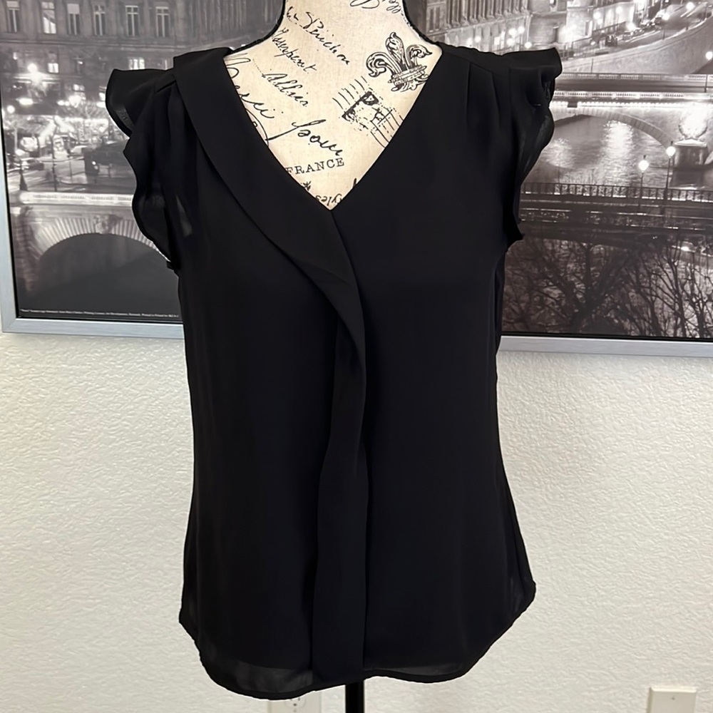 Express XS Black Sleeveless Blouse